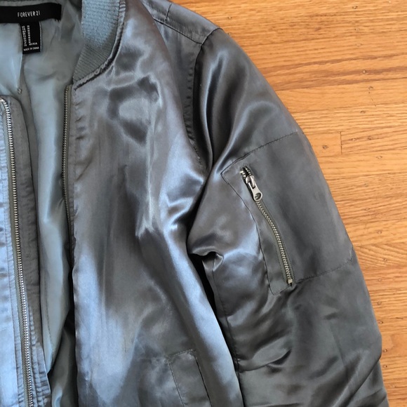 Vintage bomber jacket - Picture 2 of 3